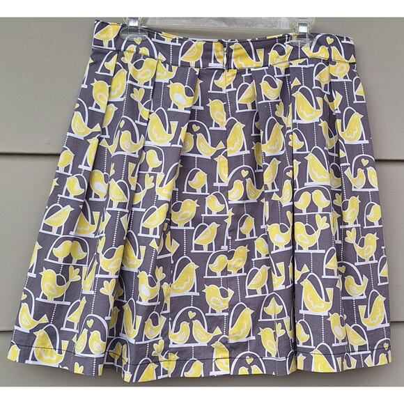 Beebop and Wally NY Zoe Cotton Skirt Novelty Canary Bird Pleated Gray Yellow M - Picture 3 of 10